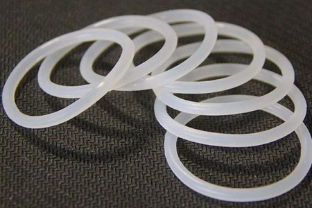 硅膠工業雜件根據需要噴油